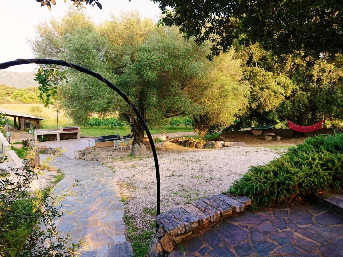 Agriturismo Desole Monti Buitenkant foto
